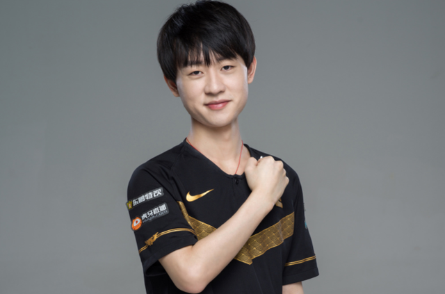 年轻的火箭 年轻的火箭