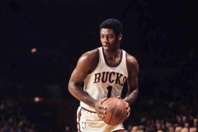 用户搜索相 用户搜索相